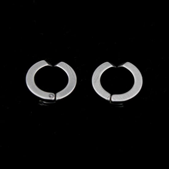 ΣΚΟΥΛΑΡΙΚΙΑ 02 ΑΣΗΜΙ